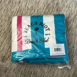 Beach Riot beach towel - NEW